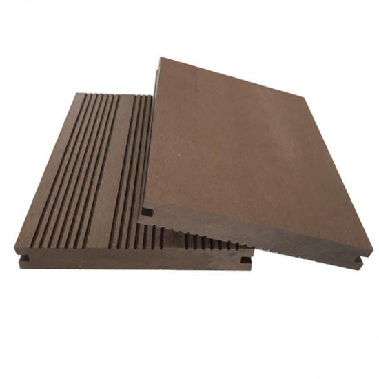 Wood plastic composite outdoor solid decking