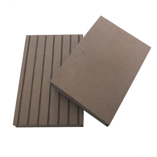 Wood plastic composite solid composite deck